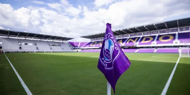 Orlando Women's Soccer Match - Image 6