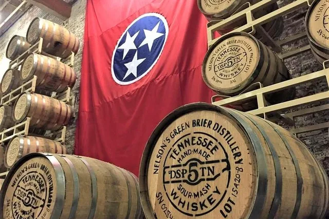 Nashville Whiskey Bus Tour with Tastings - Image 6