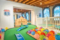 Boston Mini Golf Adventure thumbnail 1