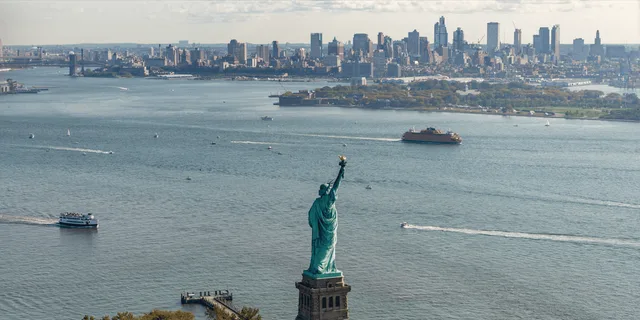 New York City Helicopter Tour - Image 5