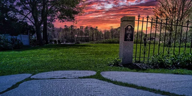 Kennebunkport Ghost Walking Tour - Image 3