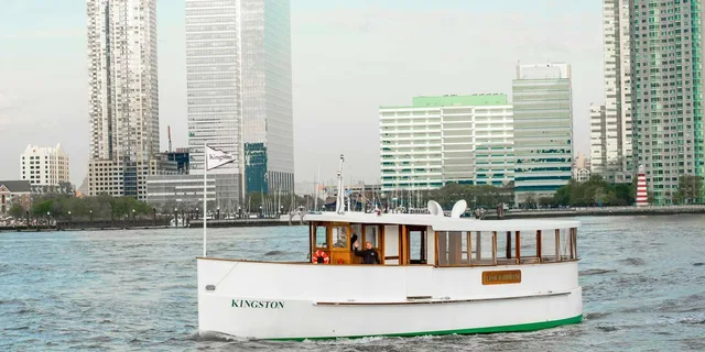New York City Holiday Sunset Cruise - Image 2
