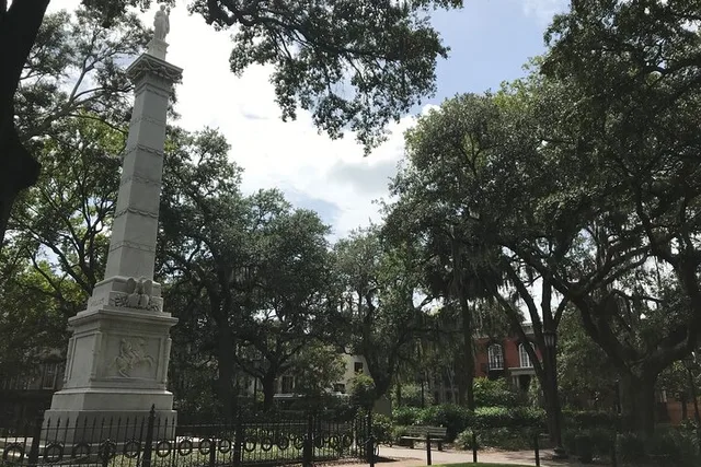 Savannah Walking Tour - Image 1