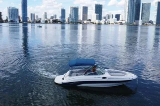 Miami Bay Boat Rental for 2 or 4 Hours