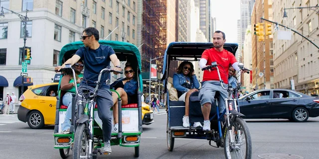 New York Central Park Pedicab Tour of Film Spots and Celebrity Homes - Image 3