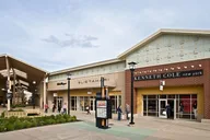 Chicago Shopping Tour to Premium Outlets thumbnail 1