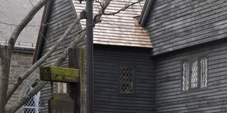 Salem Ghost Walking Tour
