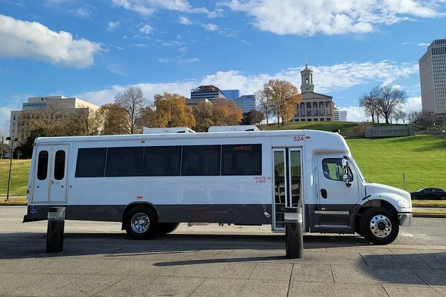 Nashville Bus Tour with Ryman & Country Music Hall - Image 2