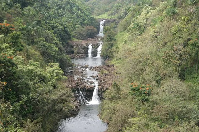 Big Island Waterfall Slingshot Tour - Image 4