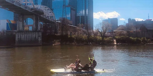 Nashville Pedal Pontoon and Kayak Adventure - Image 5