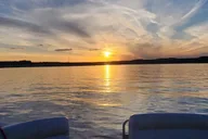 Austin Lake Travis Cruise with Captain 2 hr thumbnail 2