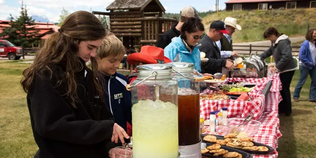 Jackson Hole Horseback Ride and Dinner Cookout - Image 2