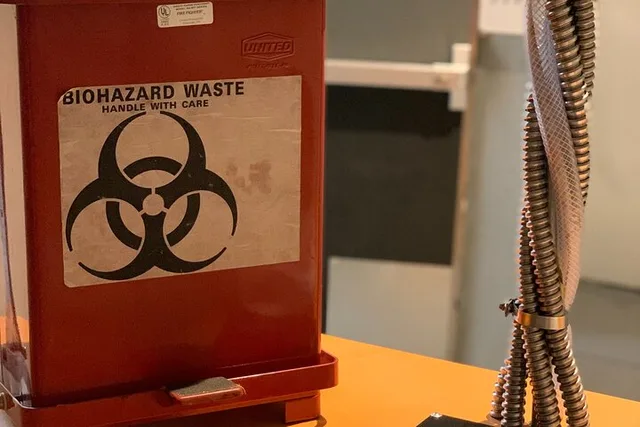 Miami Escape Room: Dr. Field's Mad Lab 60 Min - Image 3