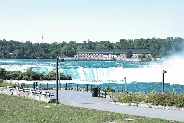 Niagara Falls USA Daredevil Tour - Image 3