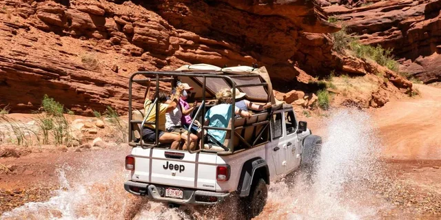 Moab Kayaking and Jeep Tour - Image 5