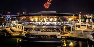 Miami Hard Rock Cafe Dining Experience