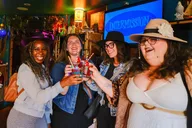Los Angeles Cocktails and True Crime Tour thumbnail 6