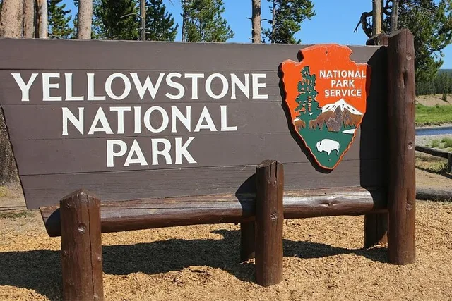 Denver National Parks Tour 7-Day - Image 1