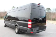 Las Vegas Private Limo Airport Transfer thumbnail 4