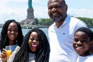 New York City Brunch Cruise with Bottomless Mimosas thumbnail 2