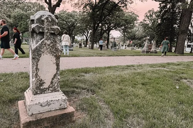 Minneapolis Ghost Hunt Tour 90 min - Image 4