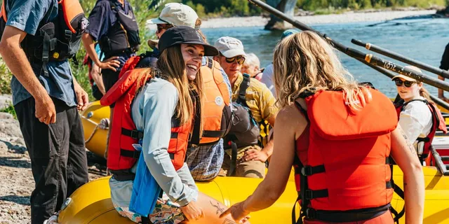 Jackson Snake River Scenic Raft Float with Teton Views - Image 6