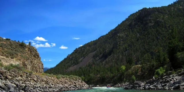 Gardiner Yellowstone River Scenic Float - Image 2
