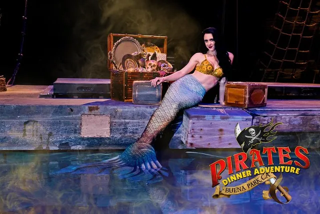 Buena Park Pirates Dinner Adventure - Image 4