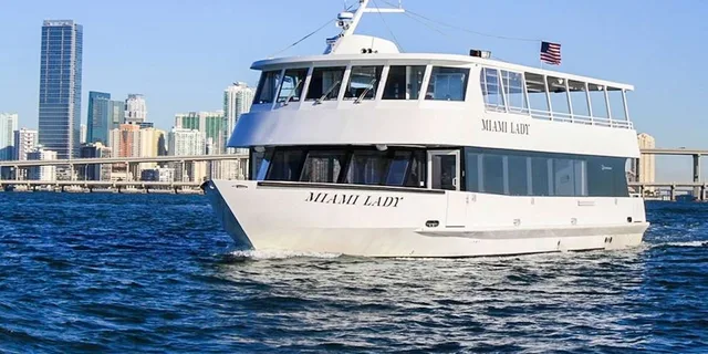 Miami Everglades, Bay Cruise & Open-Top Bus Tour - Image 3