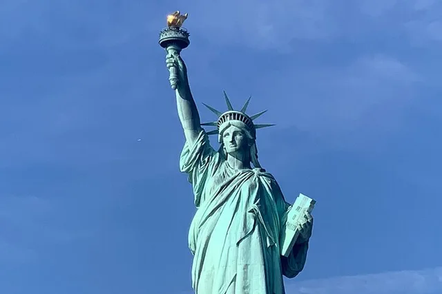 New York City Speedboat Tour to Statue of Liberty 30 Min - Image 1