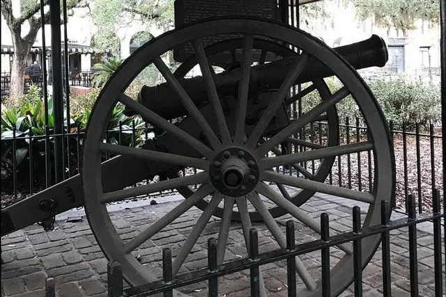 Savannah Civil War Guided Walking Tour 1.75 hr - Image 5