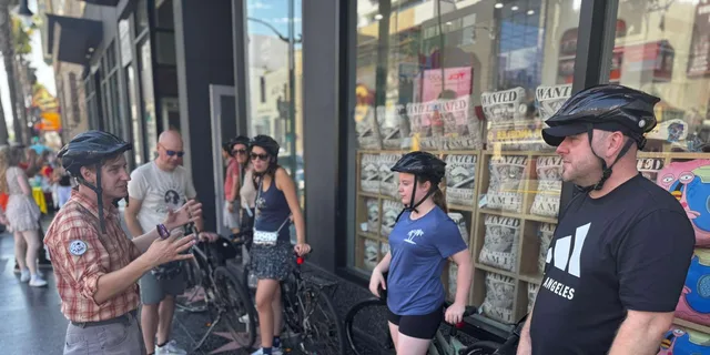 Los Angeles Hollywood Sign Electric Bike Tour - Image 3