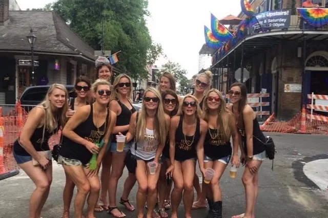 New Orleans Drunken History Walking Tour - Image 2