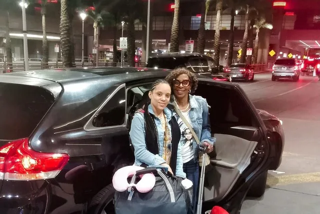 Las Vegas Hotel to Airport Transfer - Image 4
