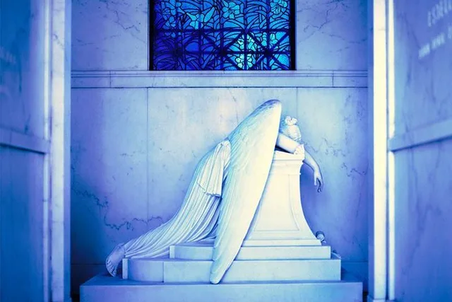 New Orleans Metairie Cemetery Walking Tour - Image 3