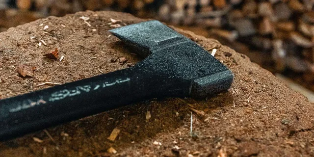 San Diego Axe and Knife Throwing Experience - Image 4