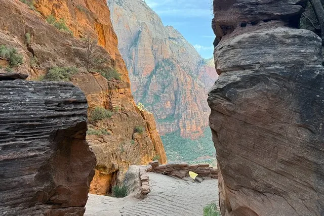 Zion National Park Private Guided Hike & Picnic - Image 3
