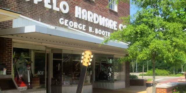 Memphis Elvis Birthplace Tour in Tupelo 8 hr - Image 3