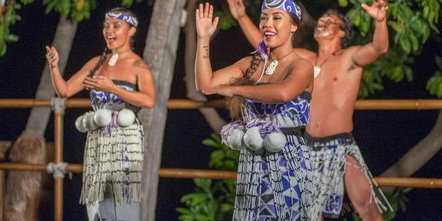 Kailua-Kona Luau with Buffet Dinner - Image 1