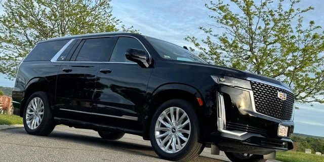Boston Airport to Freedom Trail Limo Transfer - Image 3