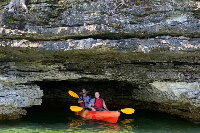 Jacksonport Cave Point Kayak Tour 2 hr - Image 6