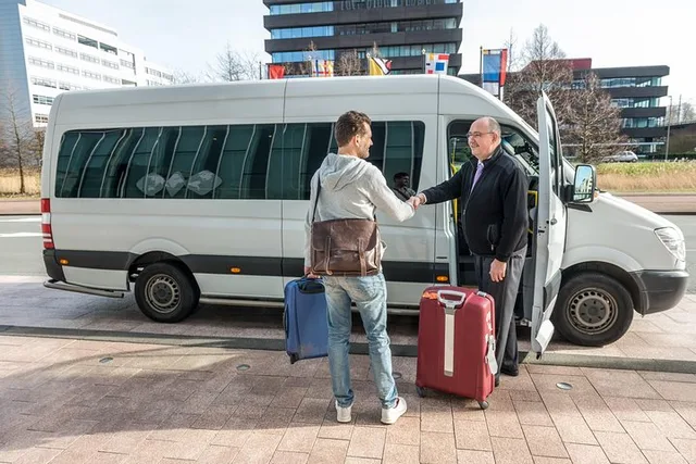 Washington DC Private Airport Transfer to Dulles - Image 6