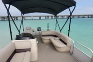 Destin Pontoon Rentals at Crab Island 4 hr thumbnail 3