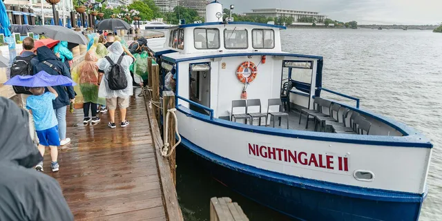 Washington DC Guided Tour with Scenic River Cruise - Image 2