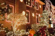 New York City Christmas Lights Bus Tour thumbnail 3