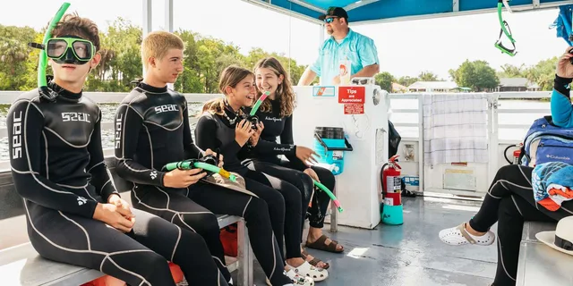 Crystal River Manatee Snorkel Tour with Photographer 3 hr - Image 2