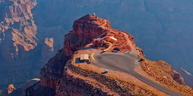 Las Vegas Grand Canyon Helicopter Tour - Image 6