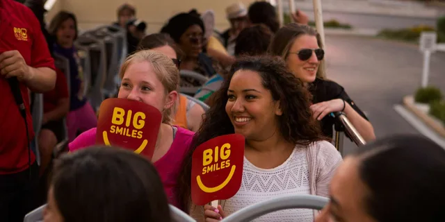 Las Vegas Hop-On Hop-Off Bus Tour - Image 4
