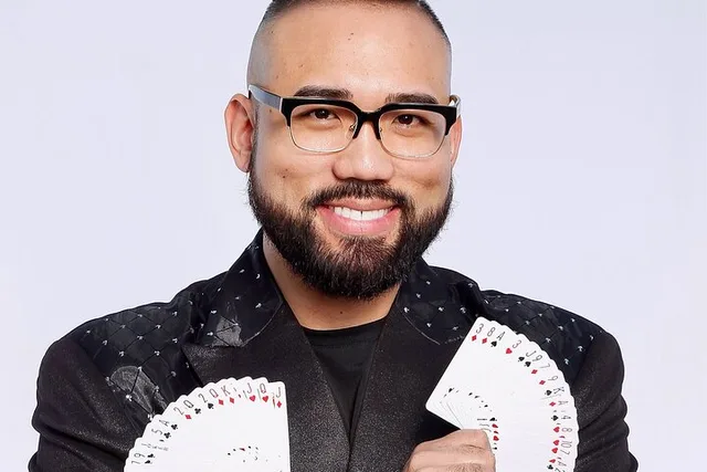 Las Vegas Family Comedy Magic Show - Image 2