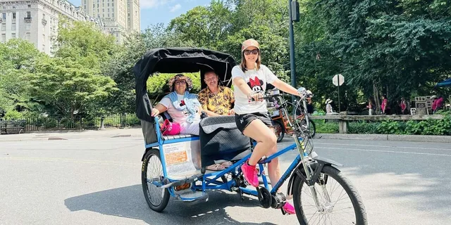 New York City Central Park Pedicab Tour - Image 5
